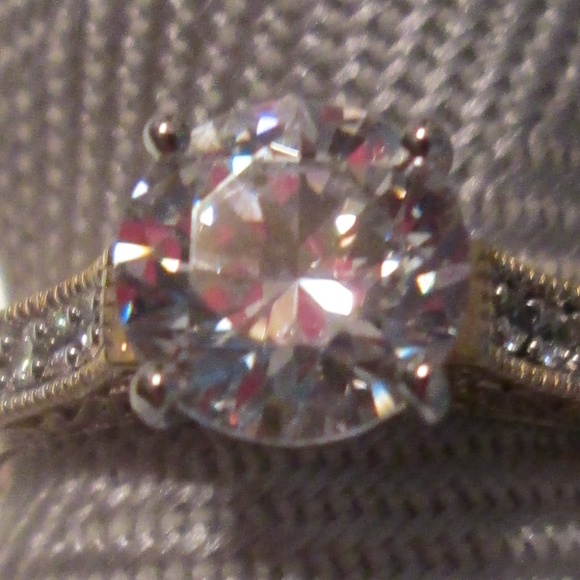 WOMEN’S EMBOSSED GOLD VINTAGE SOLITAIRE – 8 NWOT - Picture 6 of 6